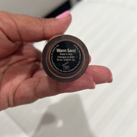Too face concealer - Picture 4 of 5